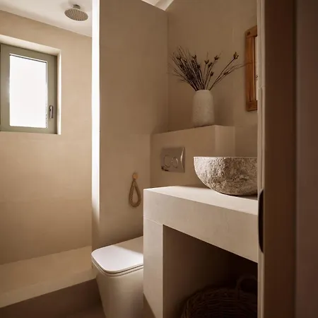 Conte Maris Iv Tragaki