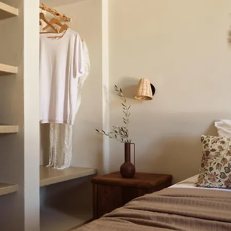 Conte Maris Iv Tragaki