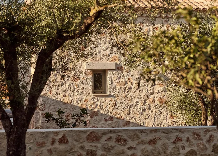 Conte Maris Iv Villa Tragaki