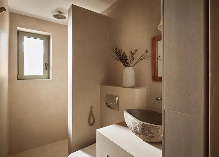 Conte Maris Iv Tragáki